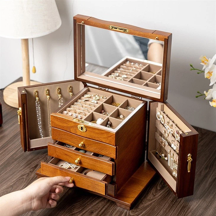 Supersize Jewelry Box With Lock Mirror